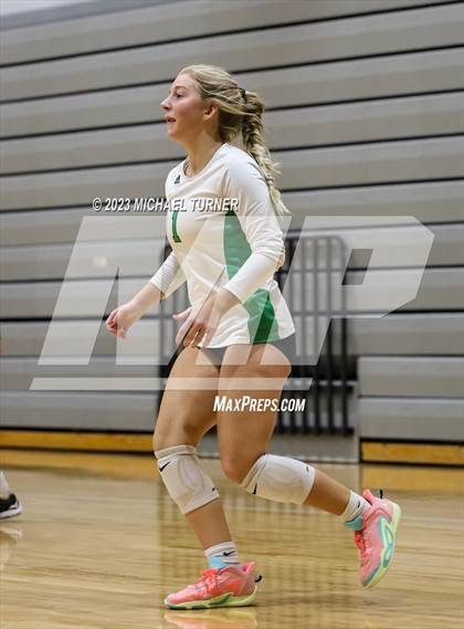 Thumbnail 2 in Lakeland vs Skyview (IHSAA 4A Quarter Final) photogallery.