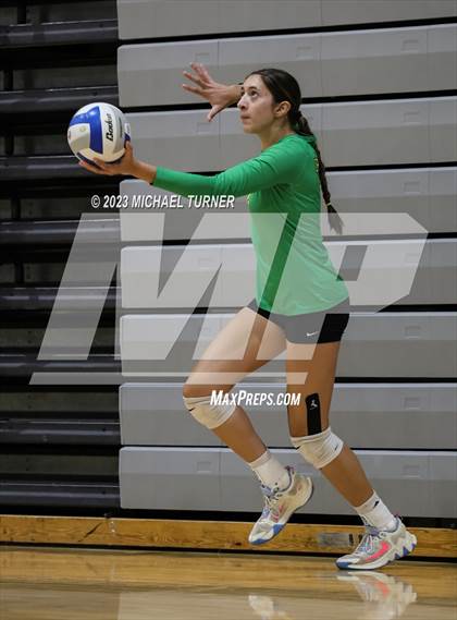 Thumbnail 2 in Lakeland vs Skyview (IHSAA 4A Quarter Final) photogallery.
