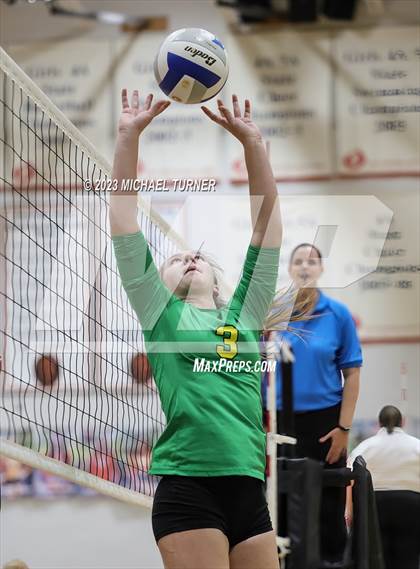 Thumbnail 2 in Lakeland vs Skyview (IHSAA 4A Quarter Final) photogallery.