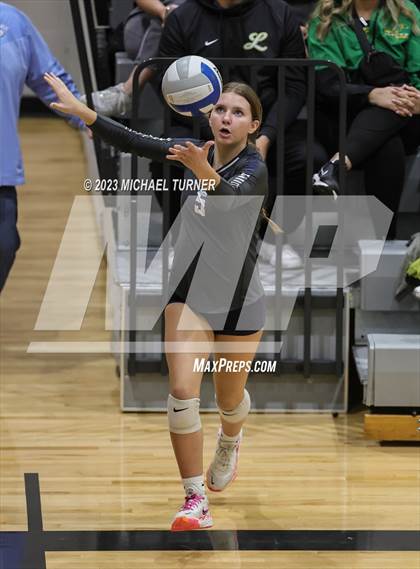 Thumbnail 1 in Lakeland vs Skyview (IHSAA 4A Quarter Final) photogallery.