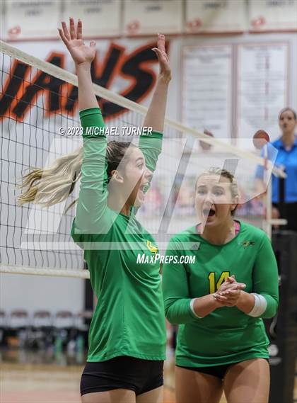 Thumbnail 2 in Lakeland vs Skyview (IHSAA 4A Quarter Final) photogallery.