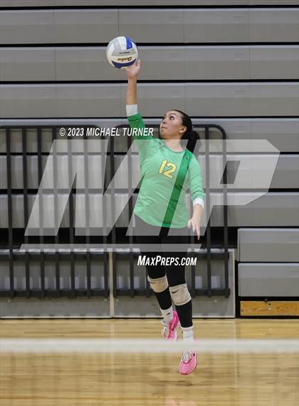 Thumbnail 3 in Lakeland vs Skyview (IHSAA 4A Quarter Final) photogallery.