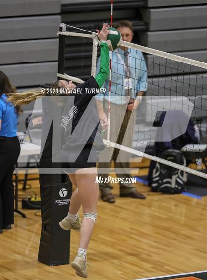 Thumbnail 2 in Lakeland vs Skyview (IHSAA 4A Quarter Final) photogallery.