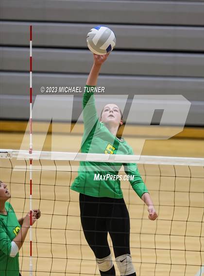 Thumbnail 2 in Lakeland vs Skyview (IHSAA 4A Quarter Final) photogallery.