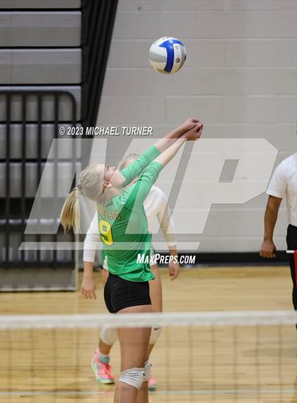 Thumbnail 3 in Lakeland vs Skyview (IHSAA 4A Quarter Final) photogallery.