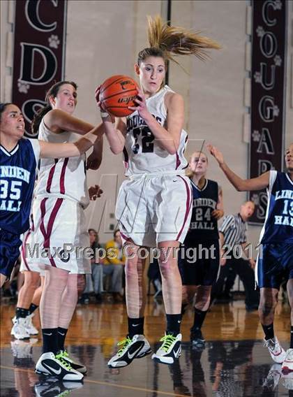 Thumbnail 3 in Linden Hall School for Girls vs. Lancaster Country Day photogallery.
