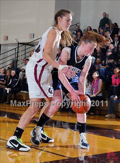 Thumbnail 3 in Linden Hall School for Girls vs. Lancaster Country Day photogallery.