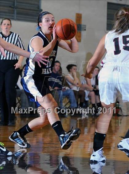 Thumbnail 1 in Linden Hall School for Girls vs. Lancaster Country Day photogallery.
