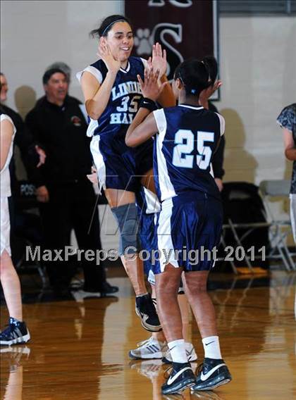 Thumbnail 2 in Linden Hall School for Girls vs. Lancaster Country Day photogallery.