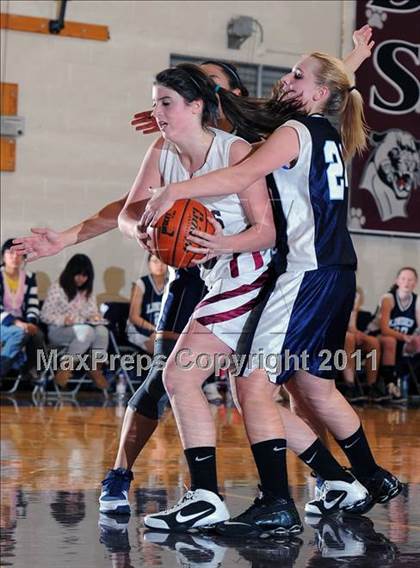 Thumbnail 2 in Linden Hall School for Girls vs. Lancaster Country Day photogallery.