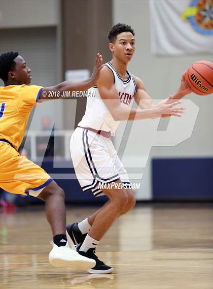 Thumbnail 3 in Fort Bend Elkins vs Tompkins (McDonald's Texas Invitational) photogallery.