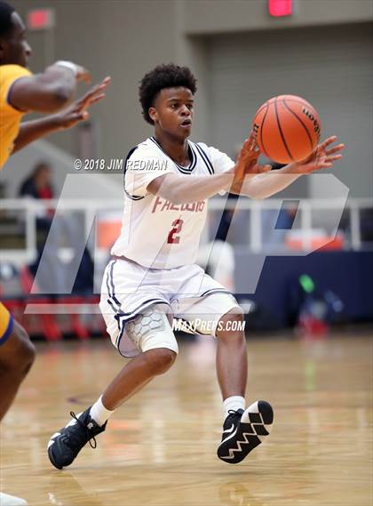 Thumbnail 2 in Fort Bend Elkins vs Tompkins (McDonald's Texas Invitational) photogallery.