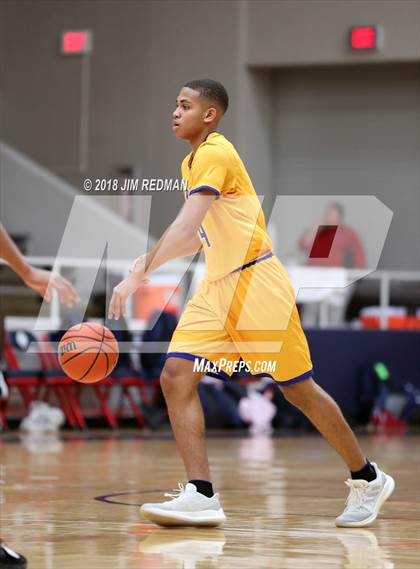 Thumbnail 1 in Fort Bend Elkins vs Tompkins (McDonald's Texas Invitational) photogallery.