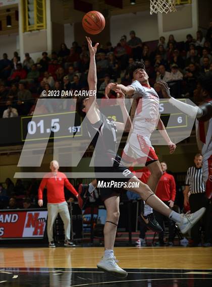 Thumbnail 1 in Scarsdale vs. North Rockland (NYSPHSAA  Section 1 Class 2A Final) photogallery.