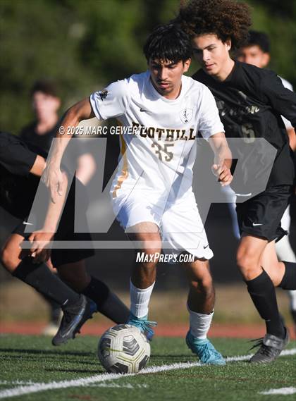 Thumbnail 1 in Foothill @ Canyon photogallery.