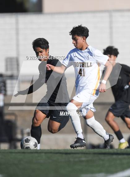 Thumbnail 1 in Foothill @ Canyon photogallery.