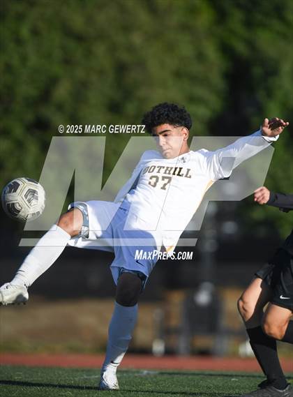 Thumbnail 3 in Foothill @ Canyon photogallery.