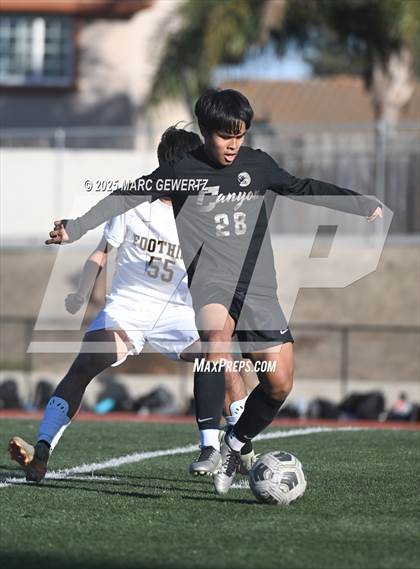 Thumbnail 1 in Foothill @ Canyon photogallery.