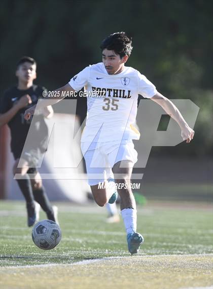 Thumbnail 2 in Foothill @ Canyon photogallery.