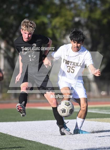Thumbnail 1 in Foothill @ Canyon photogallery.