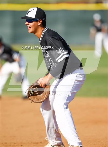 Thumbnail 3 in Valencia Baseball (Extending the Season) photogallery.
