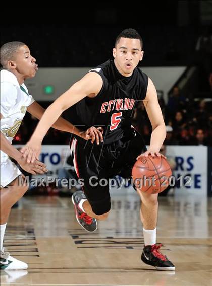 Thumbnail 3 in Etiwanda vs. Long Beach Poly (CIF SS D1AA Semifinal) photogallery.
