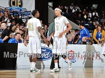 Thumbnail 2 in Etiwanda vs. Long Beach Poly (CIF SS D1AA Semifinal) photogallery.