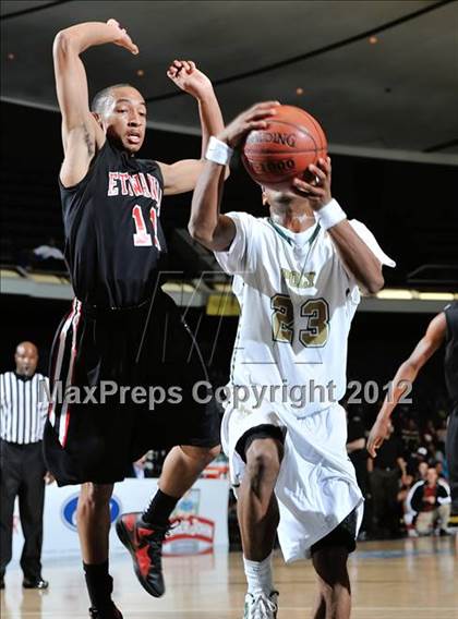 Thumbnail 2 in Etiwanda vs. Long Beach Poly (CIF SS D1AA Semifinal) photogallery.