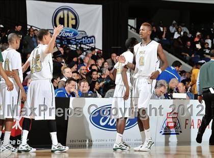 Thumbnail 3 in Etiwanda vs. Long Beach Poly (CIF SS D1AA Semifinal) photogallery.