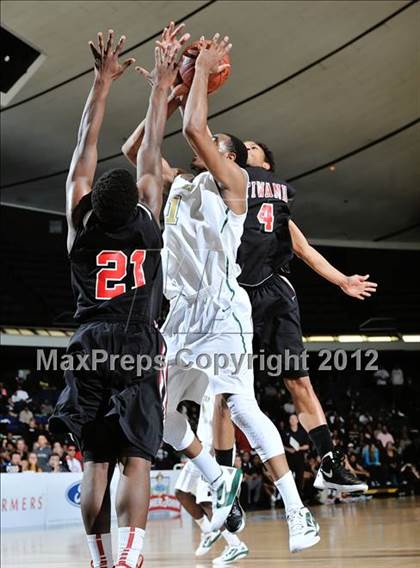 Thumbnail 3 in Etiwanda vs. Long Beach Poly (CIF SS D1AA Semifinal) photogallery.