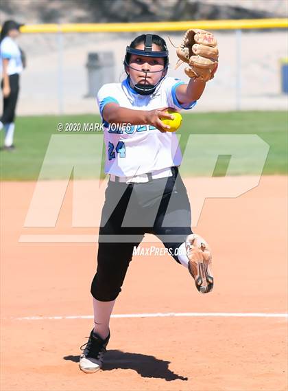 Thumbnail 3 in Desert Christian vs. Horizon Honors (Desert Classic) photogallery.