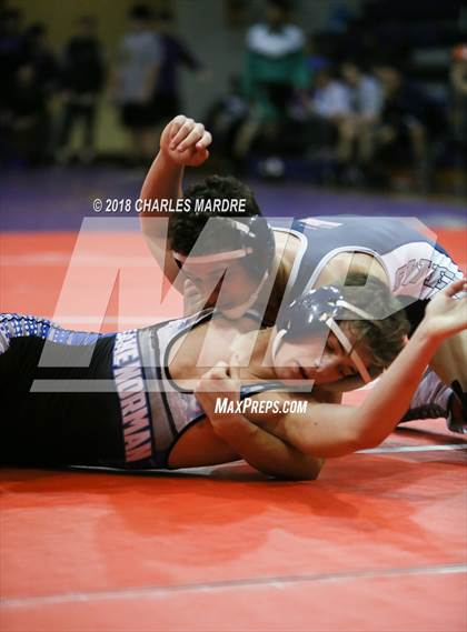 Thumbnail 2 in Boneyard Bash photogallery.