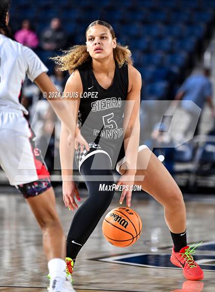 Thumbnail 3 in Sierra Canyon vs. Etiwanda (CIF SS Open DIV Championship) photogallery.