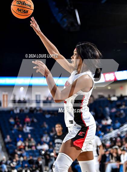 Thumbnail 2 in Sierra Canyon vs. Etiwanda (CIF SS Open DIV Championship) photogallery.