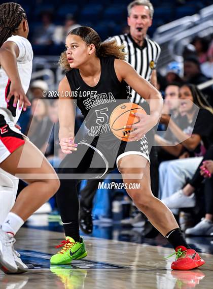 Thumbnail 3 in Sierra Canyon vs. Etiwanda (CIF SS Open DIV Championship) photogallery.
