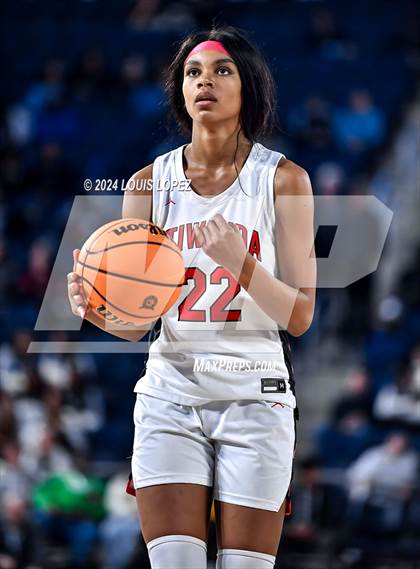 Thumbnail 1 in Sierra Canyon vs. Etiwanda (CIF SS Open DIV Championship) photogallery.
