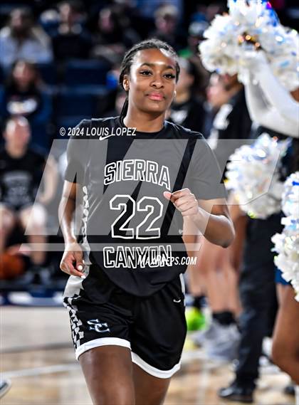 Thumbnail 3 in Sierra Canyon vs. Etiwanda (CIF SS Open DIV Championship) photogallery.