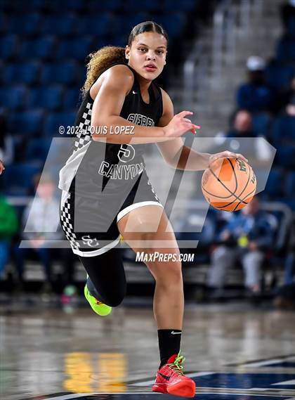 Thumbnail 3 in Sierra Canyon vs. Etiwanda (CIF SS Open DIV Championship) photogallery.