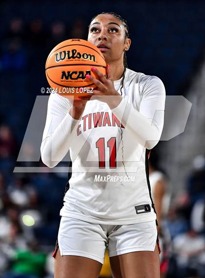 Thumbnail 3 in Sierra Canyon vs. Etiwanda (CIF SS Open DIV Championship) photogallery.