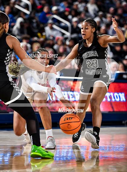 Thumbnail 2 in Sierra Canyon vs. Etiwanda (CIF SS Open DIV Championship) photogallery.