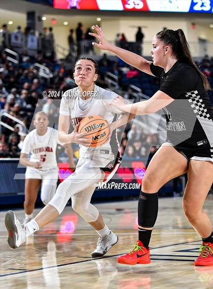 Thumbnail 1 in Sierra Canyon vs. Etiwanda (CIF SS Open DIV Championship) photogallery.