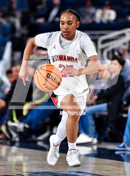 Thumbnail 1 in Sierra Canyon vs. Etiwanda (CIF SS Open DIV Championship) photogallery.