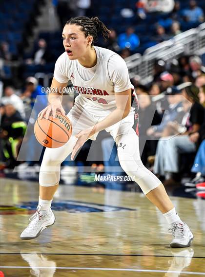 Thumbnail 1 in Sierra Canyon vs. Etiwanda (CIF SS Open DIV Championship) photogallery.