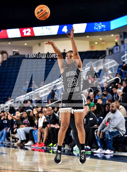 Thumbnail 3 in Sierra Canyon vs. Etiwanda (CIF SS Open DIV Championship) photogallery.