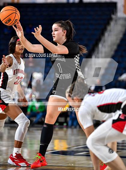 Thumbnail 2 in Sierra Canyon vs. Etiwanda (CIF SS Open DIV Championship) photogallery.