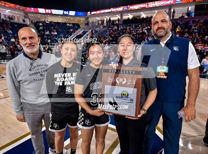 Thumbnail 1 in Sierra Canyon vs. Etiwanda (CIF SS Open DIV Championship) photogallery.