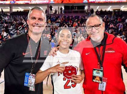 Thumbnail 1 in Sierra Canyon vs. Etiwanda (CIF SS Open DIV Championship) photogallery.