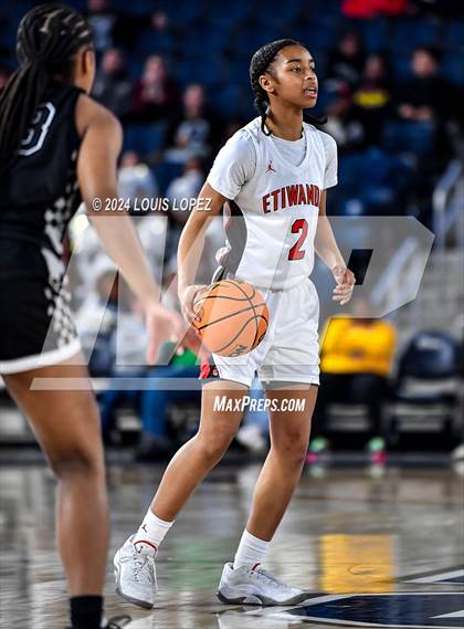 Thumbnail 1 in Sierra Canyon vs. Etiwanda (CIF SS Open DIV Championship) photogallery.