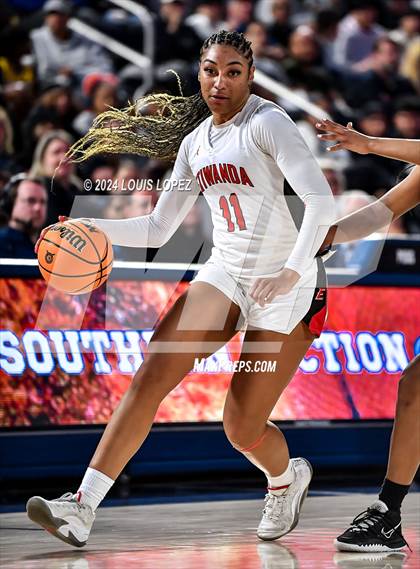 Thumbnail 2 in Sierra Canyon vs. Etiwanda (CIF SS Open DIV Championship) photogallery.