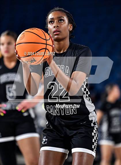 Thumbnail 3 in Sierra Canyon vs. Etiwanda (CIF SS Open DIV Championship) photogallery.